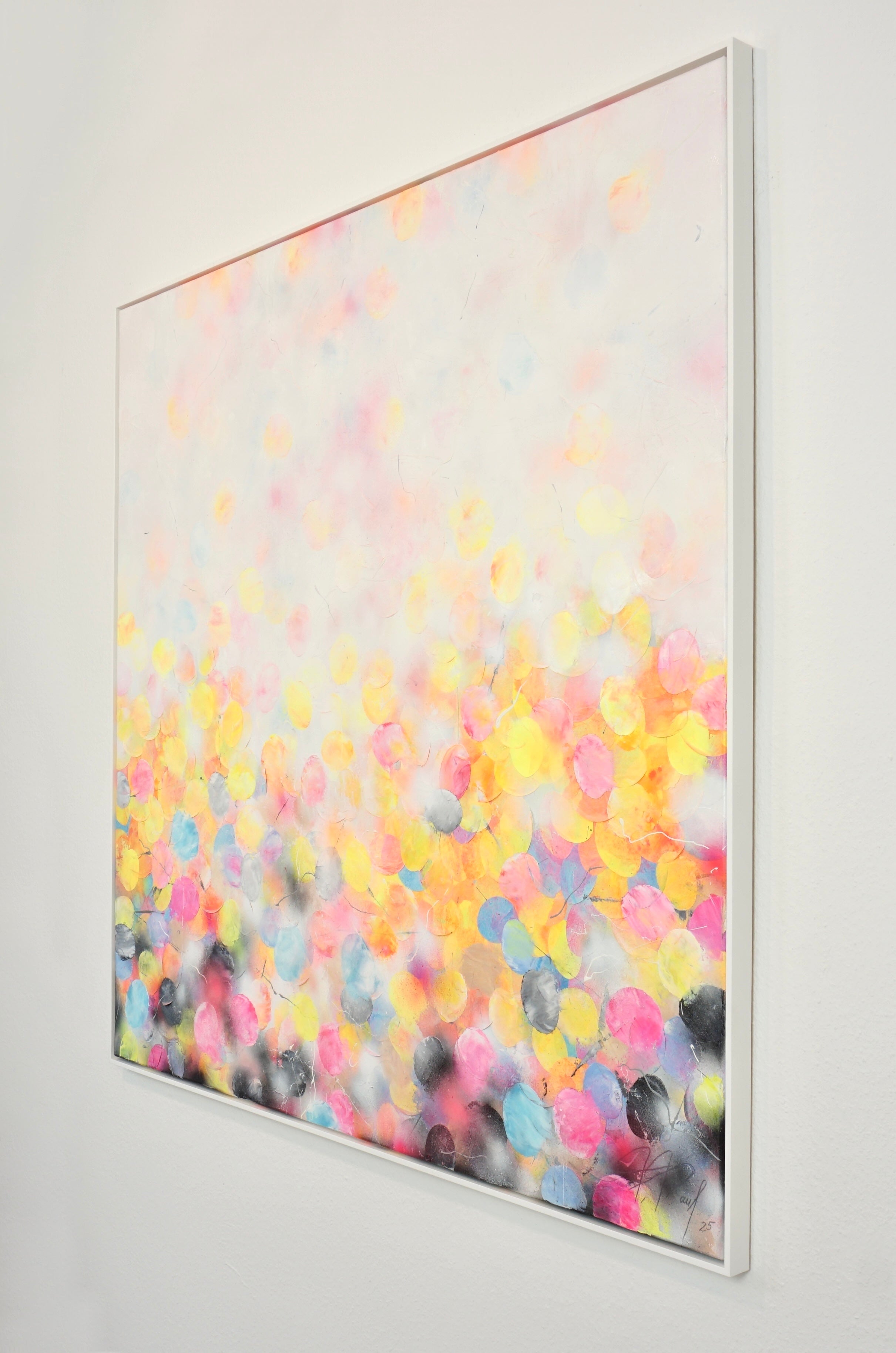 Seitenansicht des Kunstwerks mit sichtbarer Struktur, Reispapier-Reliefs und Holzrahmung.j