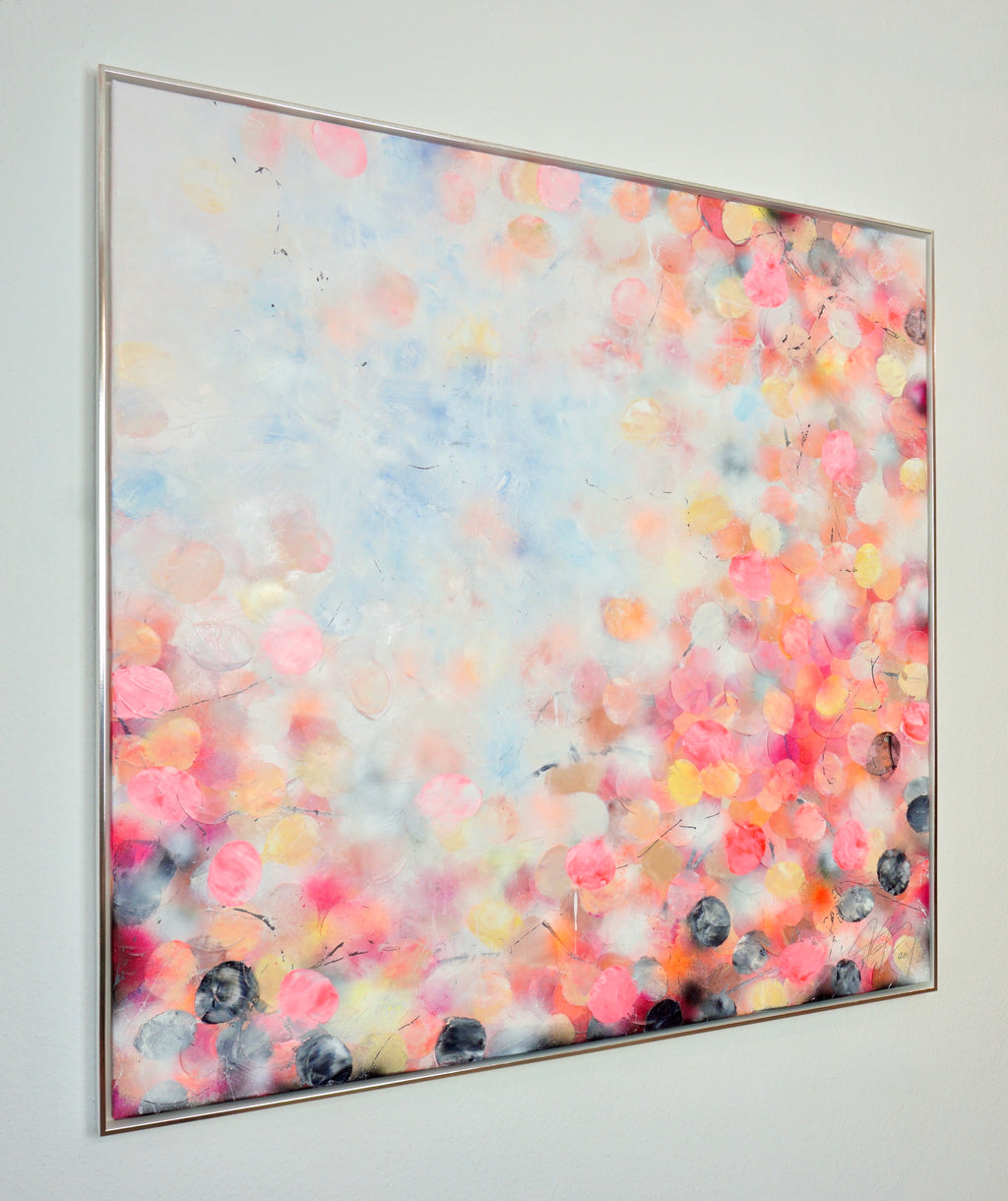 Seitenansicht des Kunstwerks mit sichtbarer Struktur, Reispapier-Reliefs und weisser Holzr